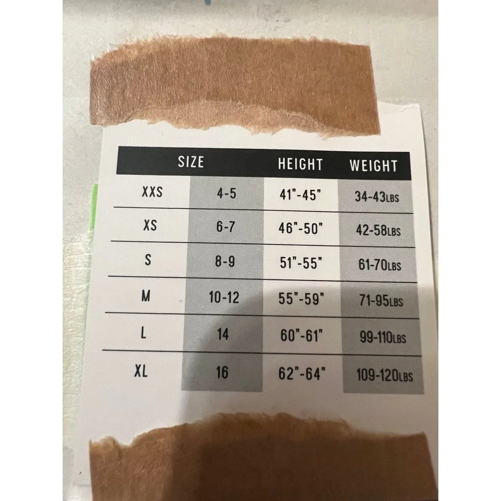 Girls size 16‎ shorts (2073)